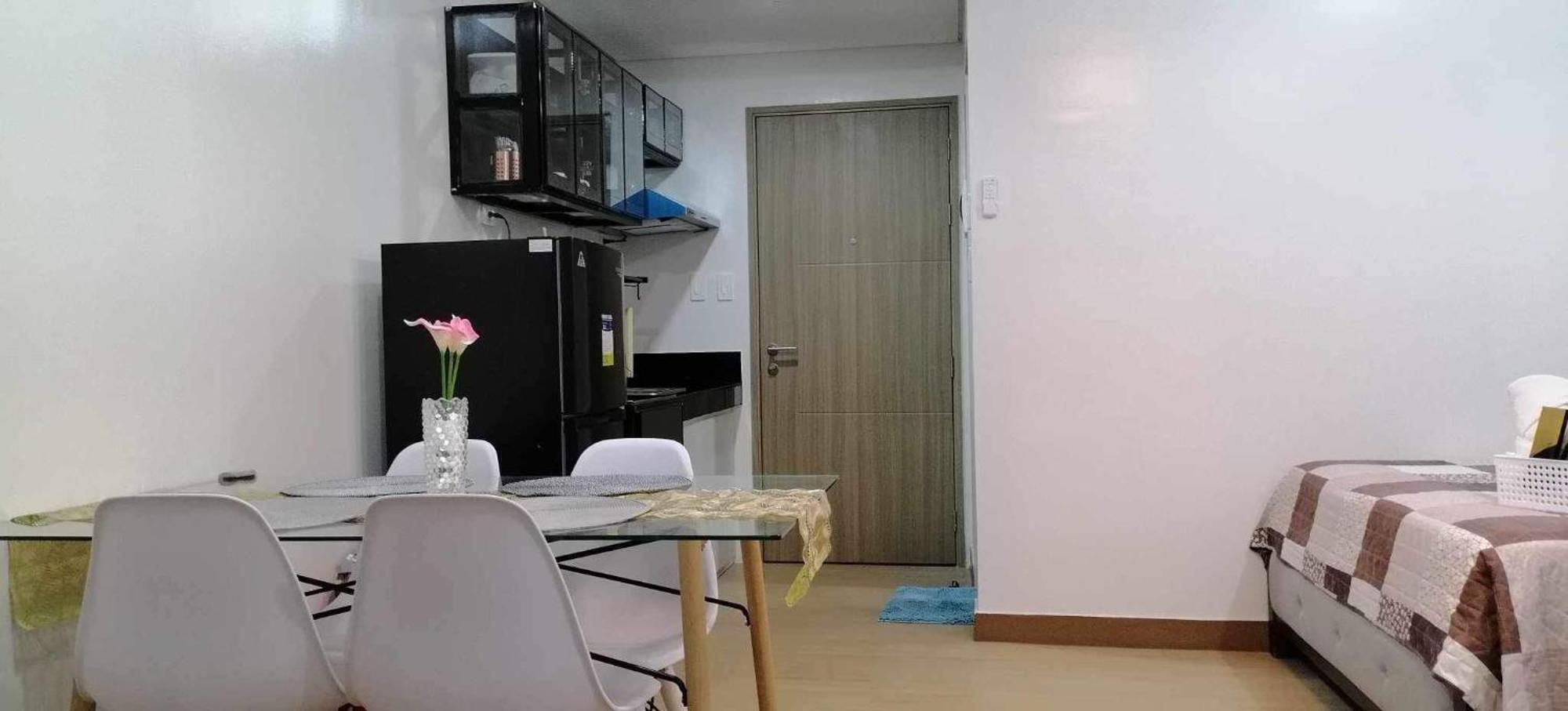J & F Homestay - Cavite, Philippines 特雷塞马蒂雷斯 外观 照片