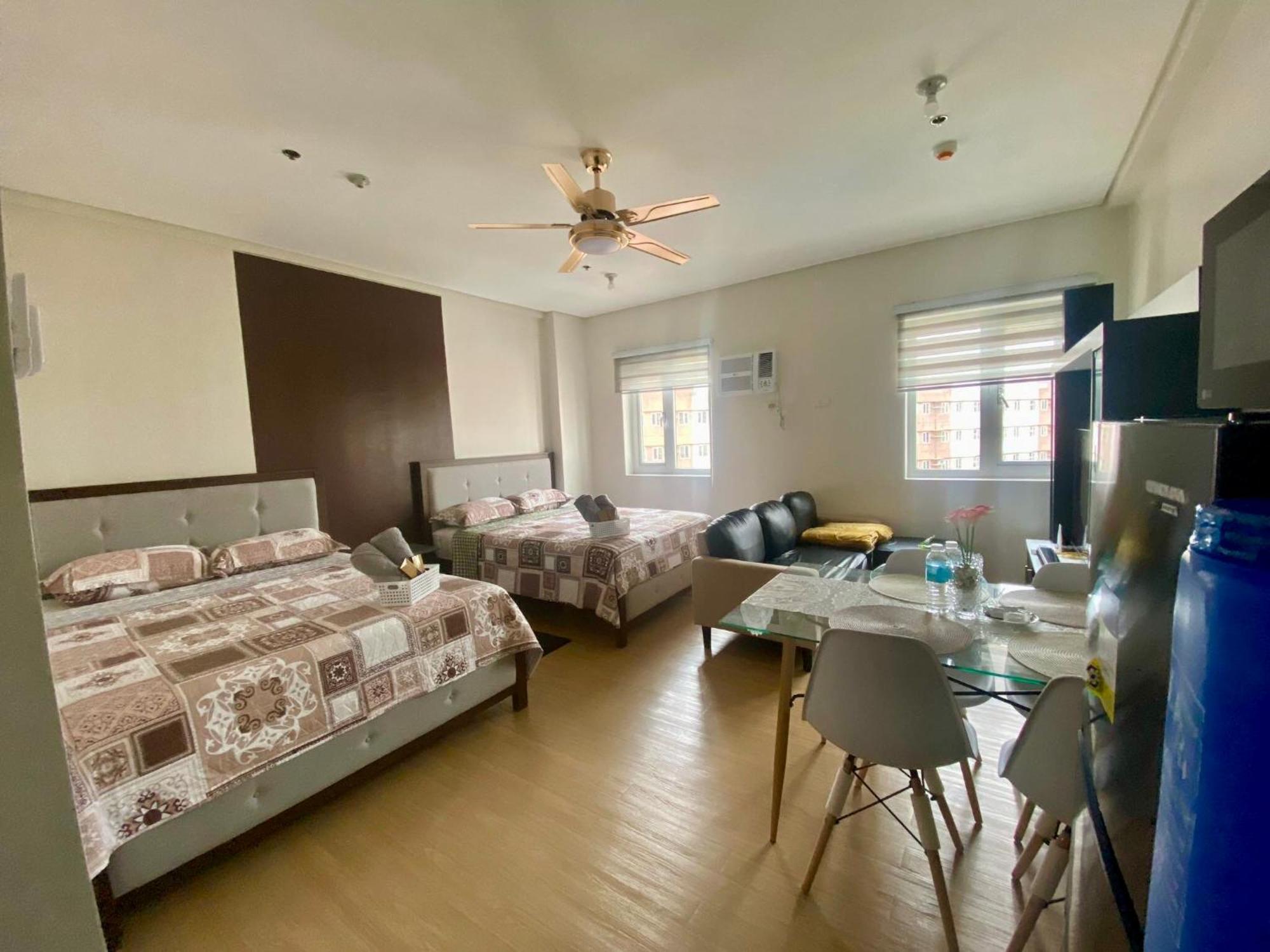 J & F Homestay - Cavite, Philippines 特雷塞马蒂雷斯 外观 照片