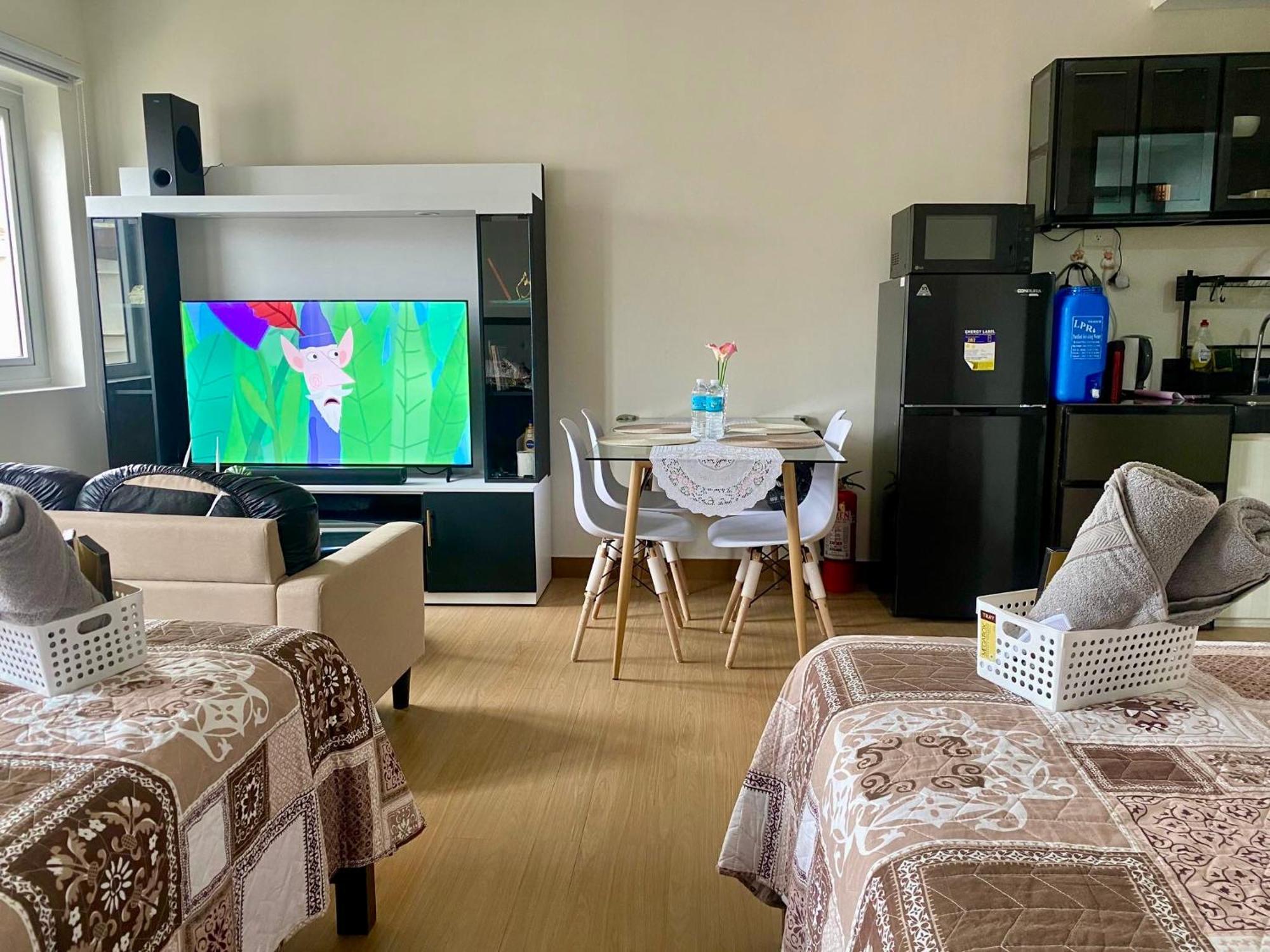 J & F Homestay - Cavite, Philippines 特雷塞马蒂雷斯 外观 照片