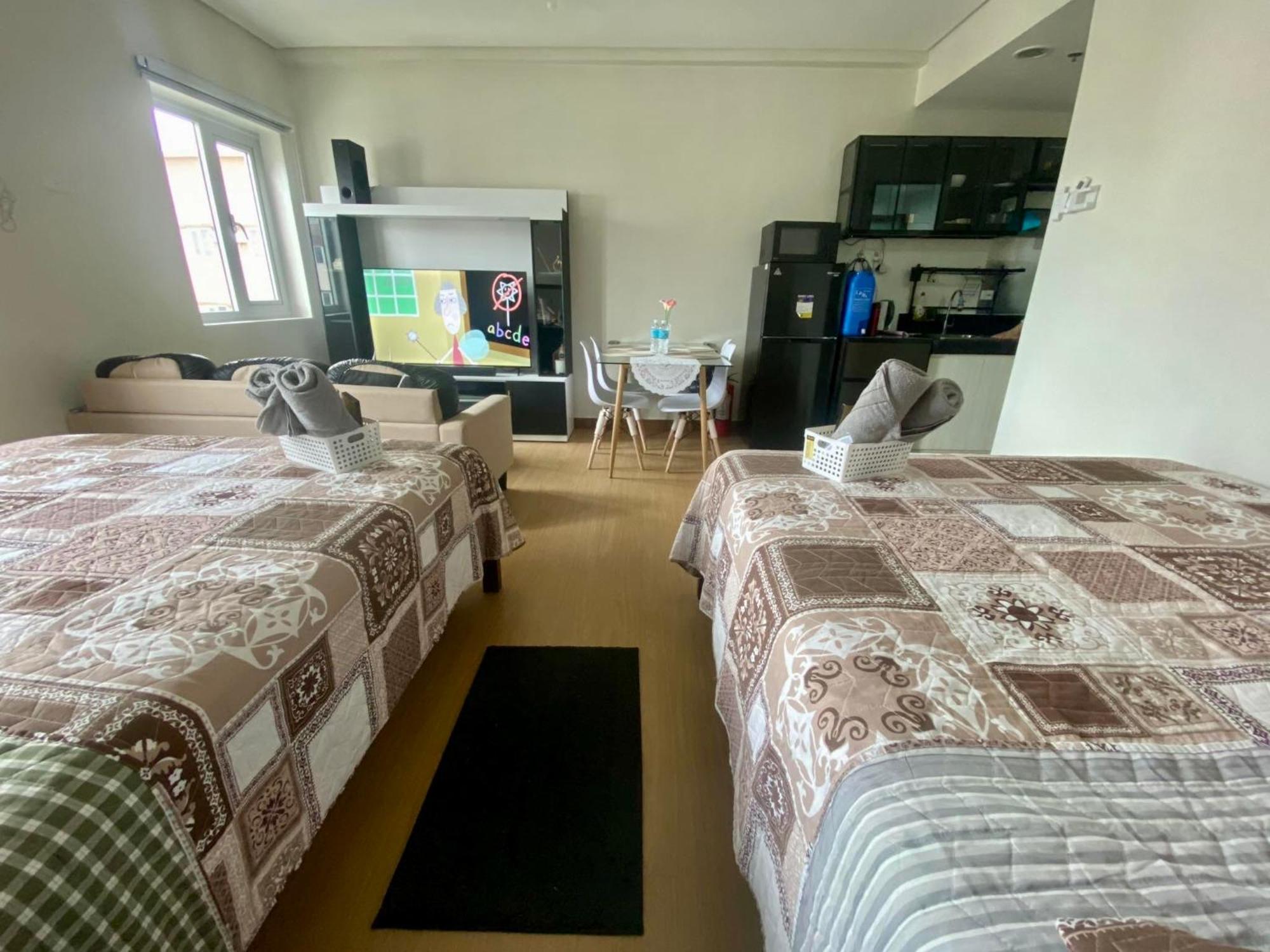 J & F Homestay - Cavite, Philippines 特雷塞马蒂雷斯 外观 照片